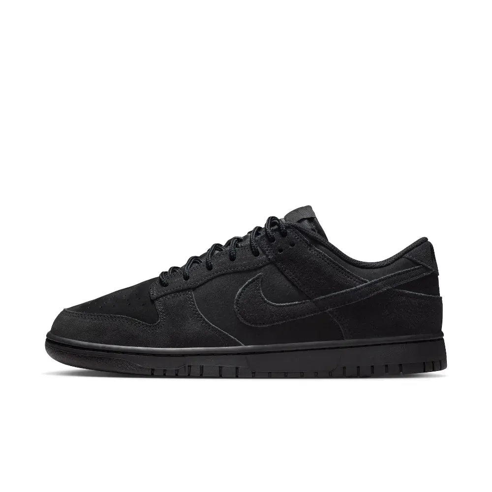Tênis Nike Dunk Low Triple Black