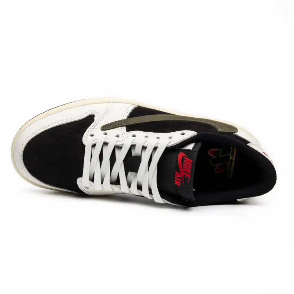 Tênis Travis Scott x Air Jordan 1 Low OG Olive