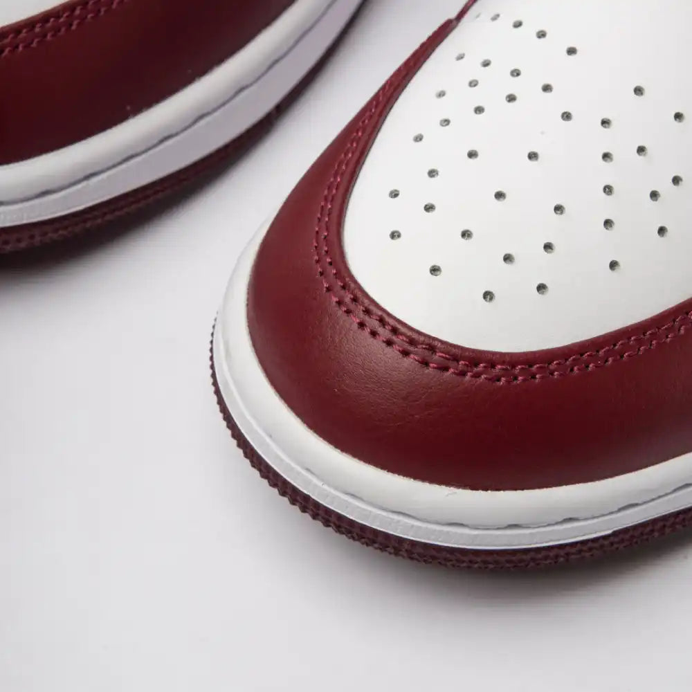 Tênis Air Jordan 1 Low Cherrywood Red