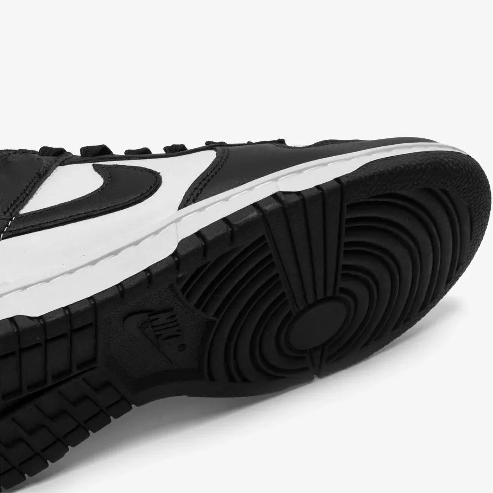 Tênis Nike Low Dunk "Panda"