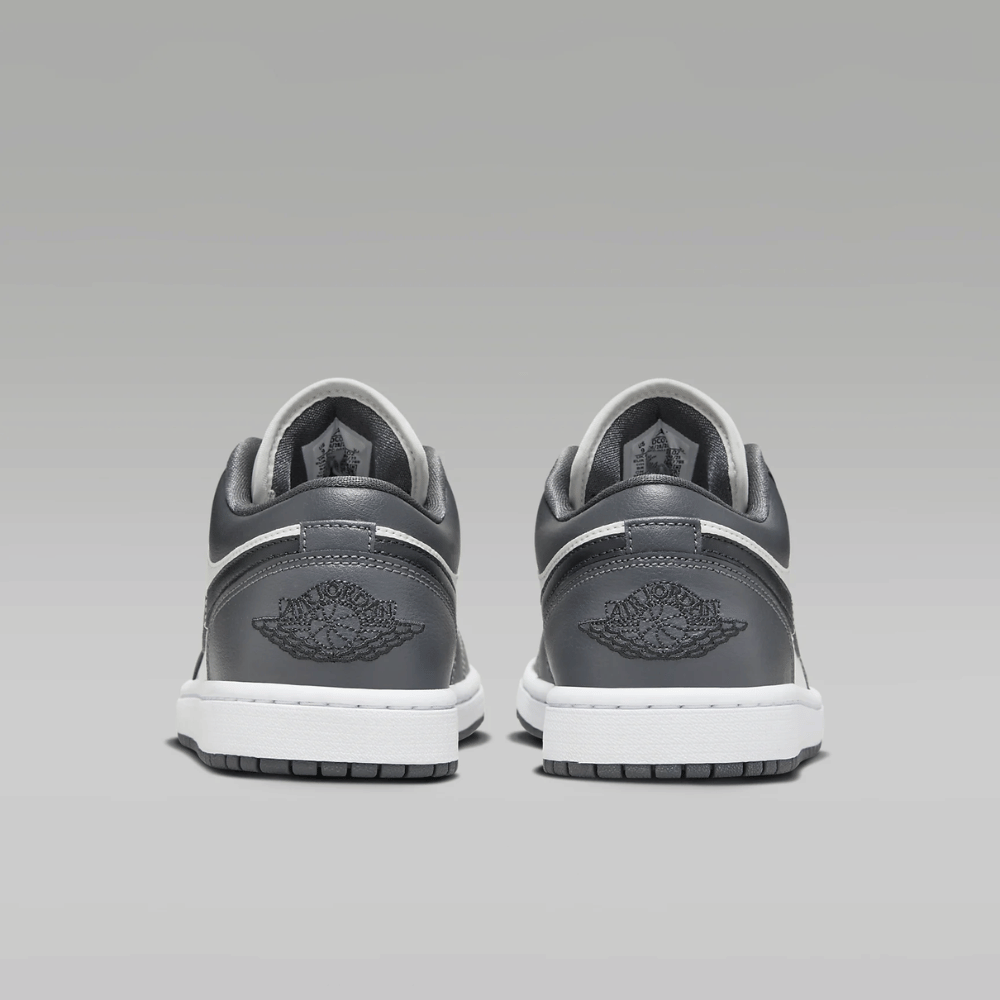 Tênis Nike Air Jordan 1 Low “Dark Grey”