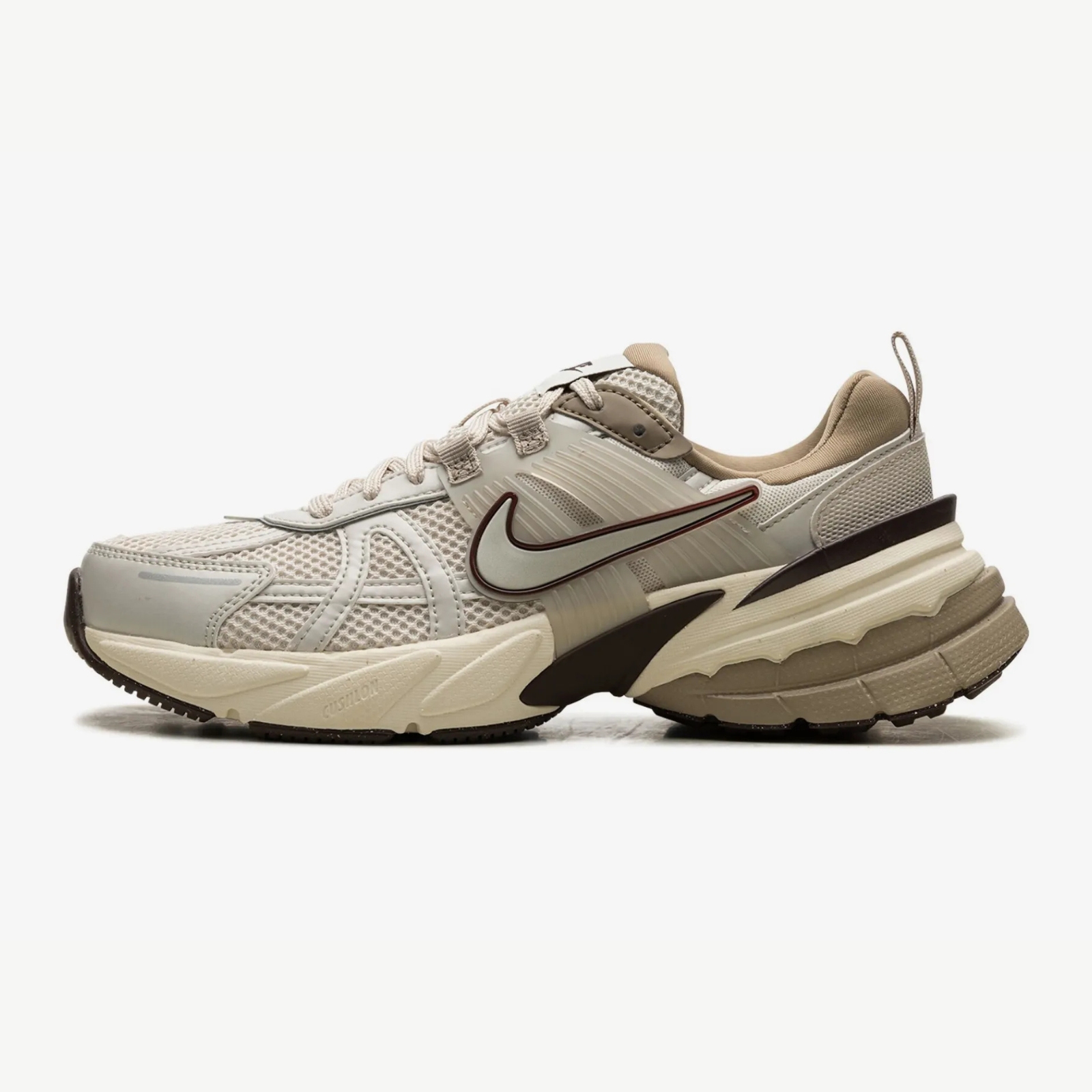 Nike Tênis V2K Run "Light Orewood Brown"