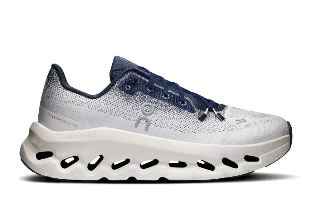 On Running Cloudtilt Midnight Ice
