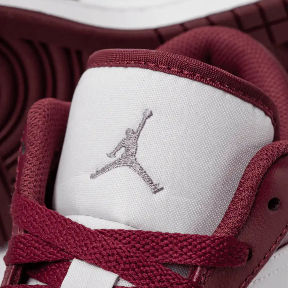 Tênis Air Jordan 1 Low Cherrywood Red