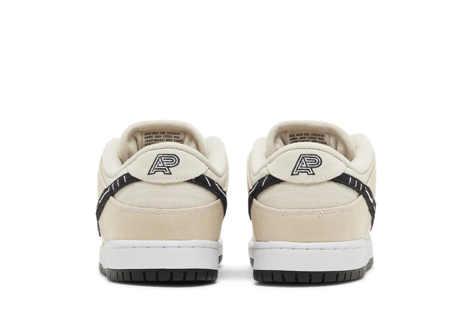Tênis Nike SB Dunk Low Albino & Preto 'Jiu-Jitsu'